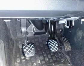 Блокиратор педалей