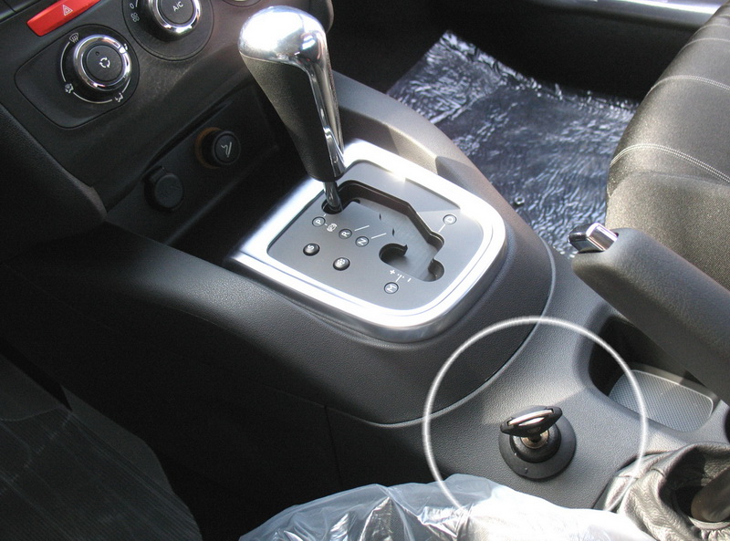 Как подобрать подходящий тип устройства для блокировки передач в автомобиле?